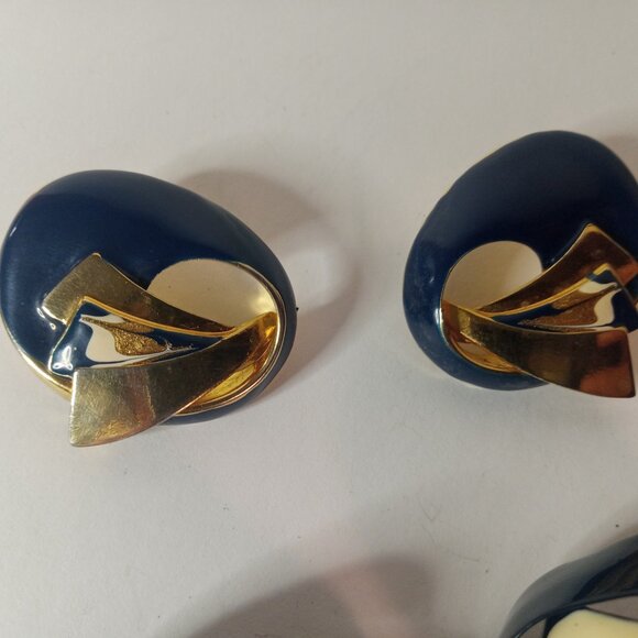 2 pairs Totally 80s Vintage Enamel Earrings Navy - Picture 6 of 11